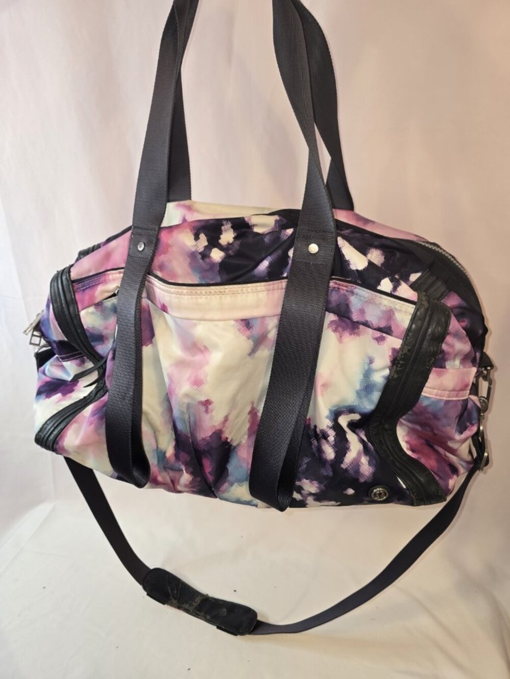 Lululemon Urban Warrior Duffle in Blooming Pixie Gym Yoga Bag- FLAWS READ